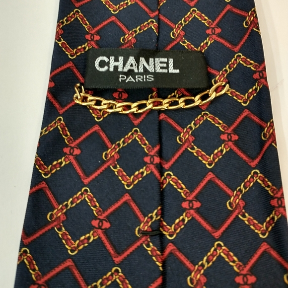 Authentic Chanel Paris Vintage 100% Silk Men's Necktie NWOT - Picture 5 of 6